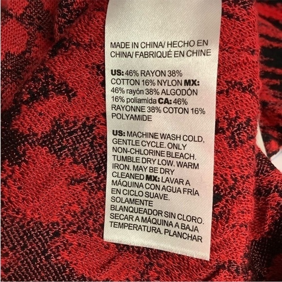 New with Tags -
Chico's Red and Black Animal Print Crew Neck Sweater - Picture 6 of 8